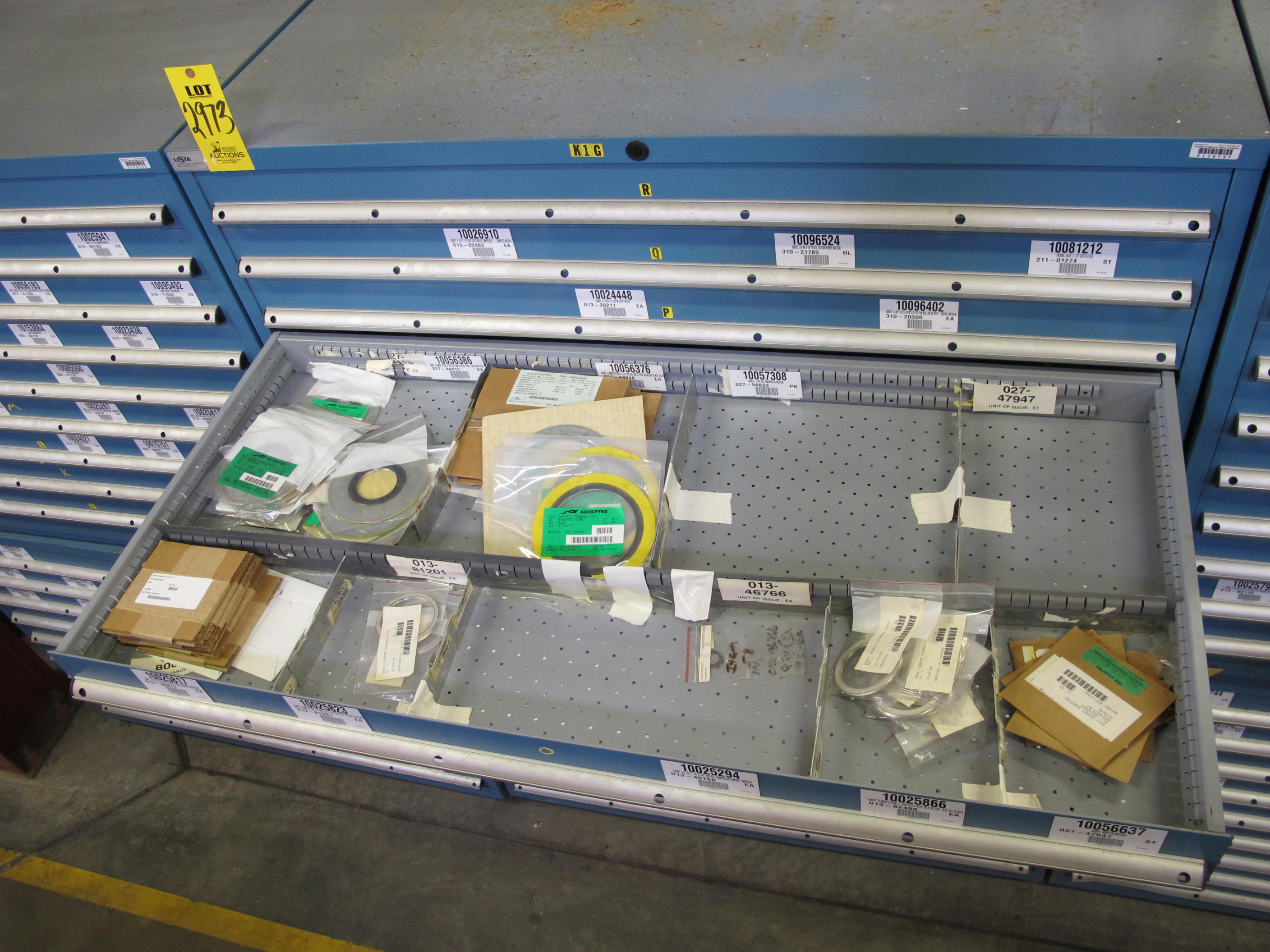 LISTA HEAVY DUTY 9-DRAWER PARTS CABINET W/ CONTENTS (W-50) LOADING & HANDLING FEE $25-